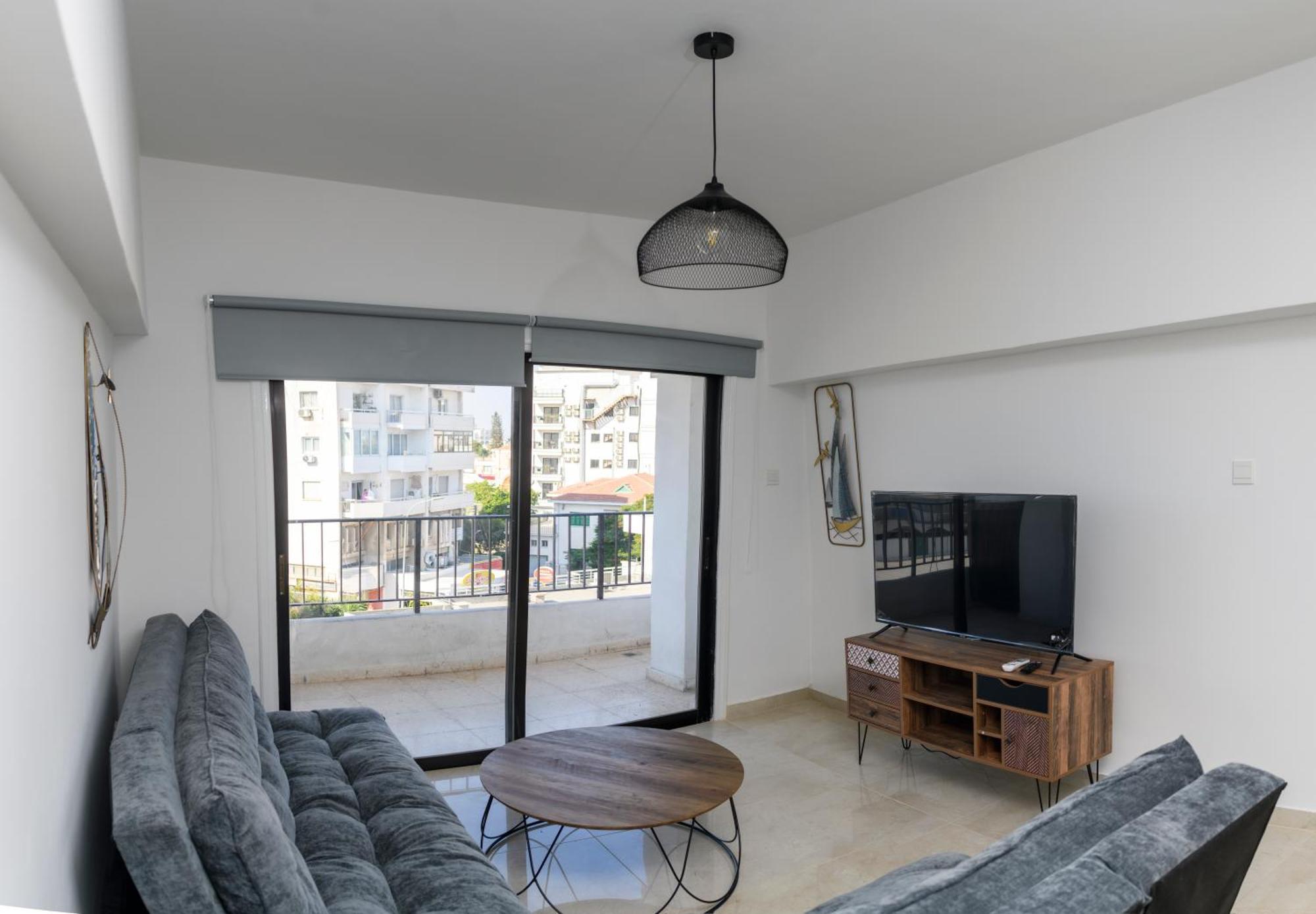 Ollies 3 Bedroom Apartment Ларнака Екстер'єр фото